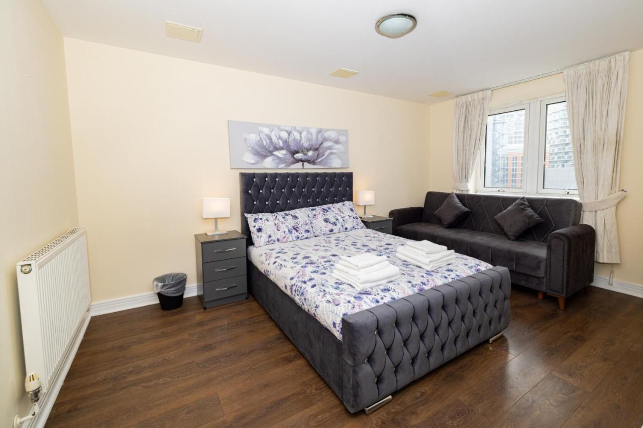 Two Bed Apartment Near Canary Wharf Лондон Екстериор снимка