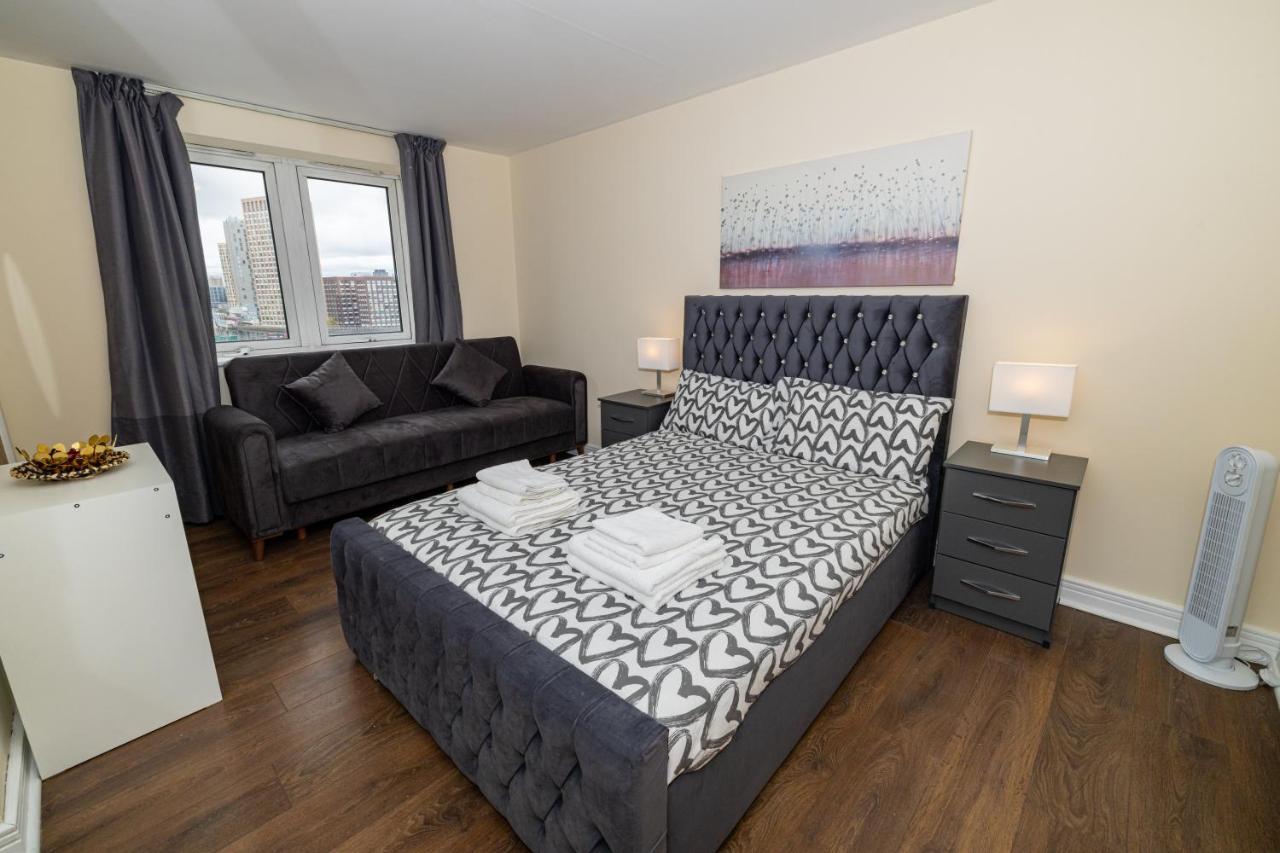 Two Bed Apartment Near Canary Wharf Лондон Екстериор снимка